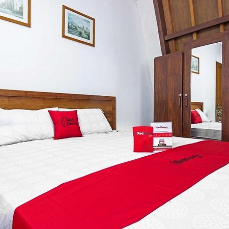 Reddoorz Plus Near Parahyangan University Бандунг Екстериор снимка