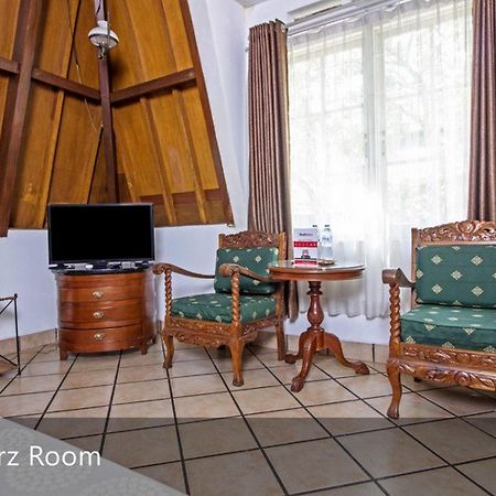 Reddoorz Plus Near Parahyangan University Бандунг Екстериор снимка