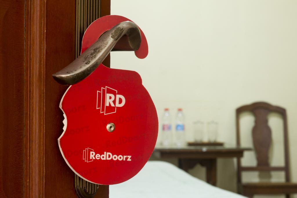 Reddoorz Plus Near Parahyangan University Бандунг Екстериор снимка